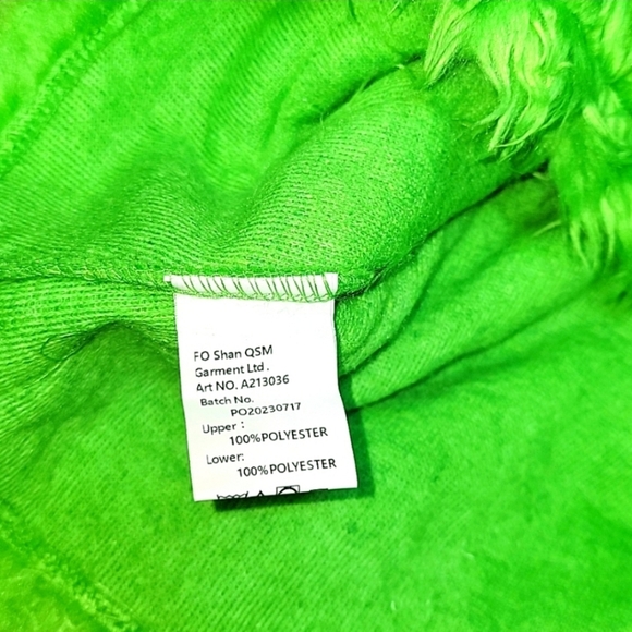 NWT Baby Grinch Who Stole Christmas Plush Toddler Bib Outfit Holiday Party Set - Picture 4 of 4